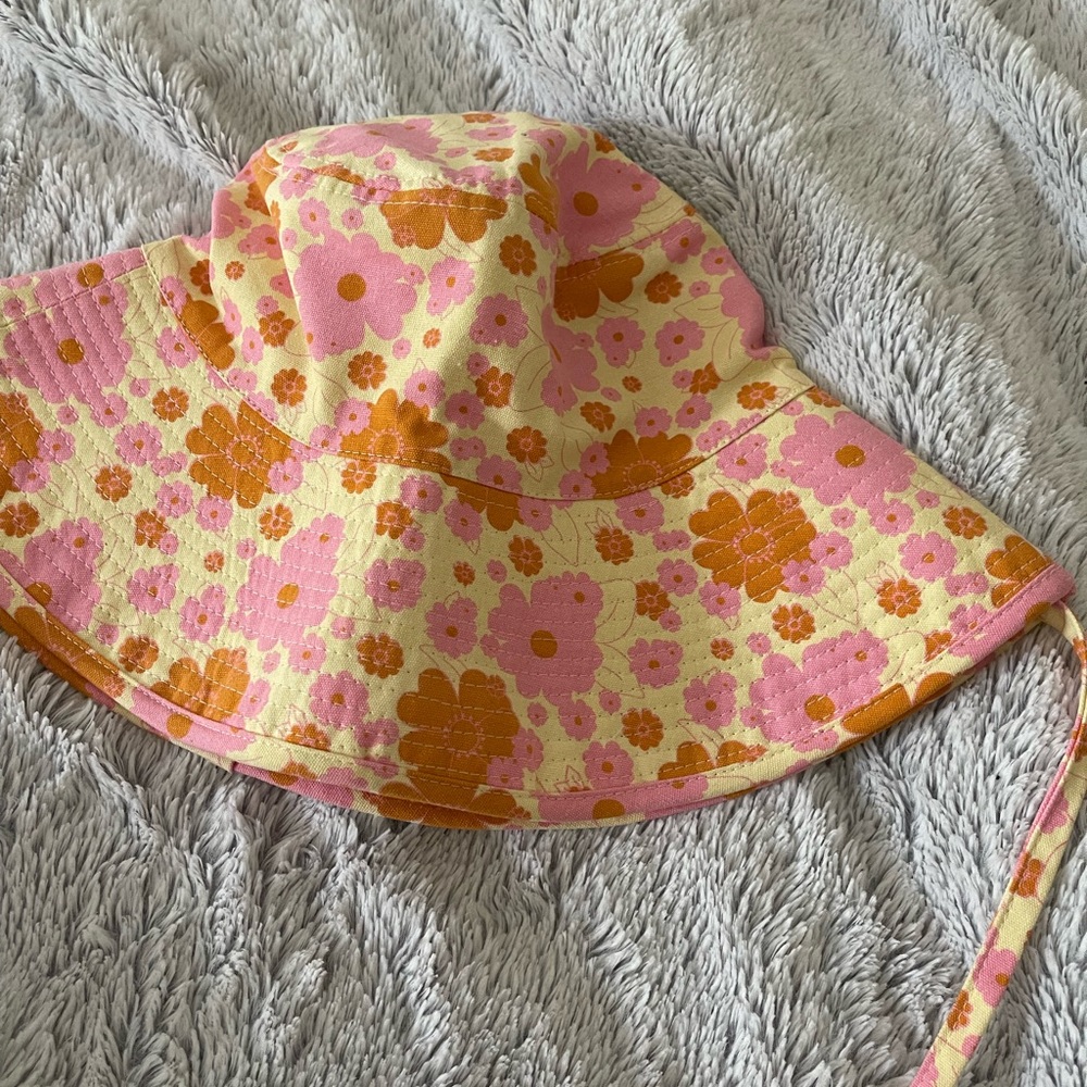 Urban outfitters floral bucket hat